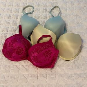 Victoria Secret Bra’s 34DD